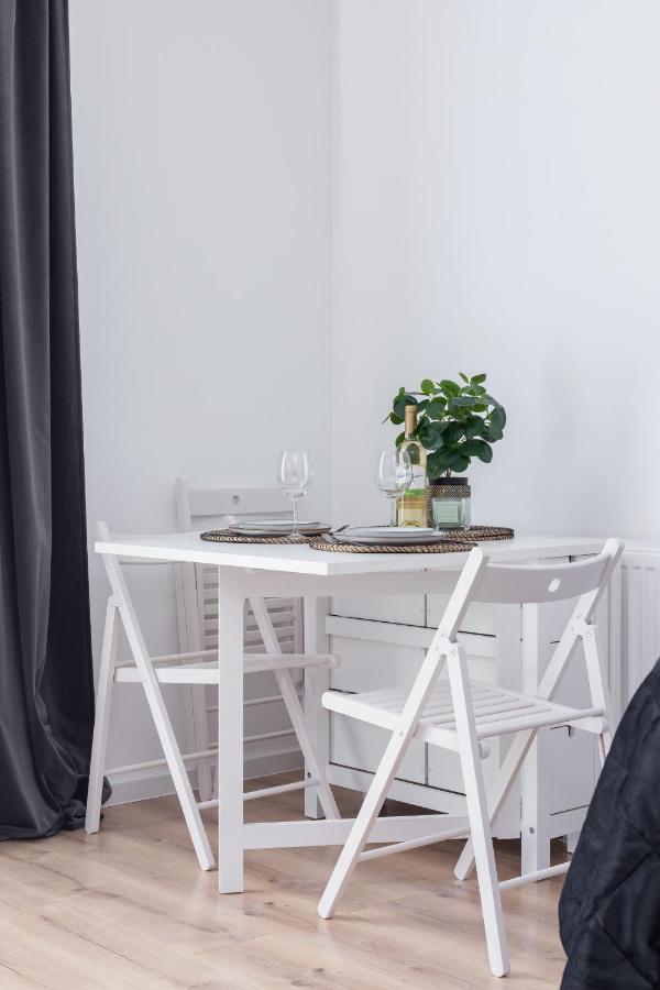Elegant Pet-Friendly Studio In Krakow By Noclegi Renters Extérieur photo